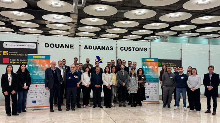 The BAG-INTEL consortium meets at the Adolfo Suárez Madrid-Barajas Airport: group picture